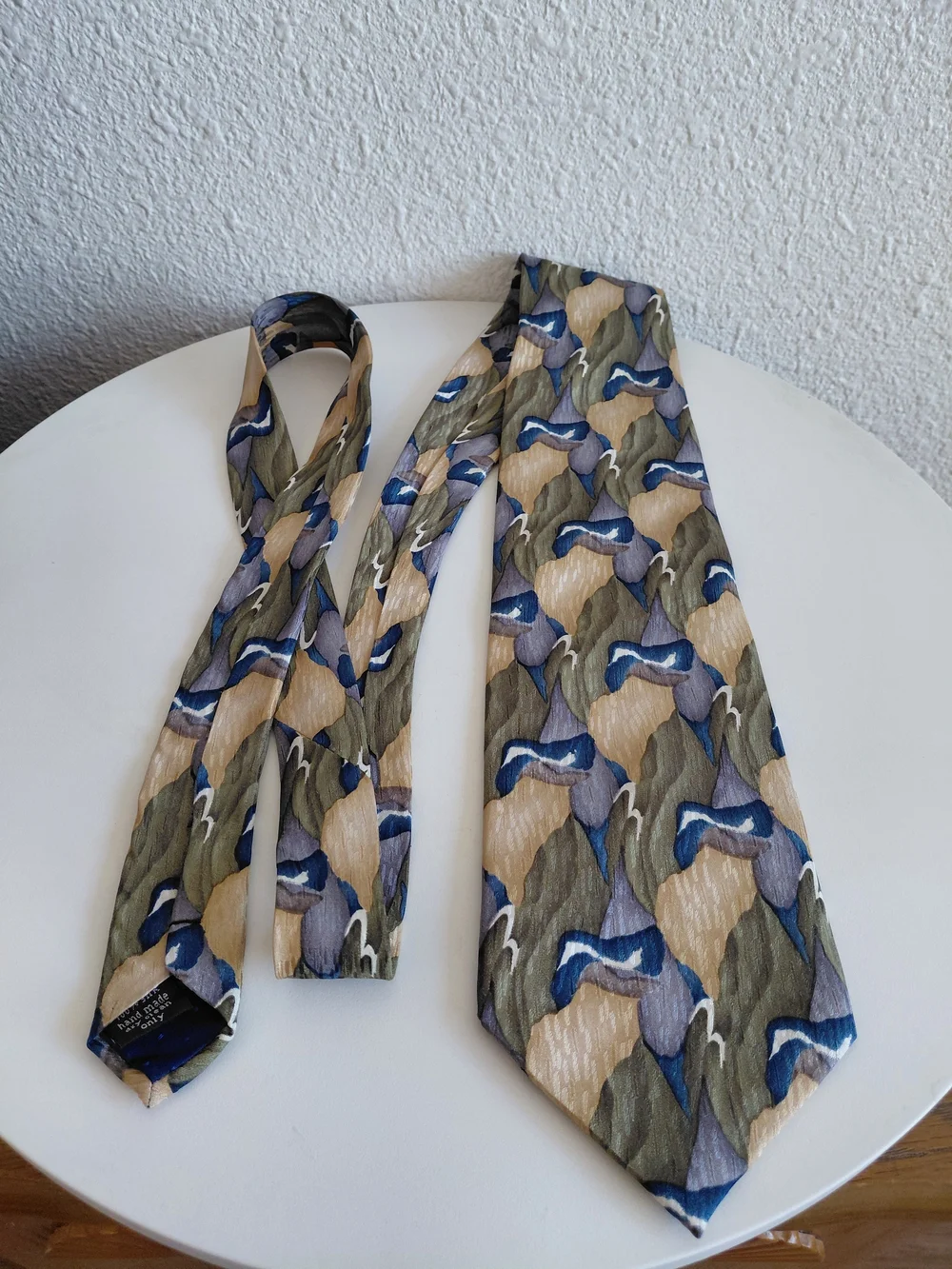 Vtg Cocktail Collection Handmade  Abstract Silk 100% Tie Necktie